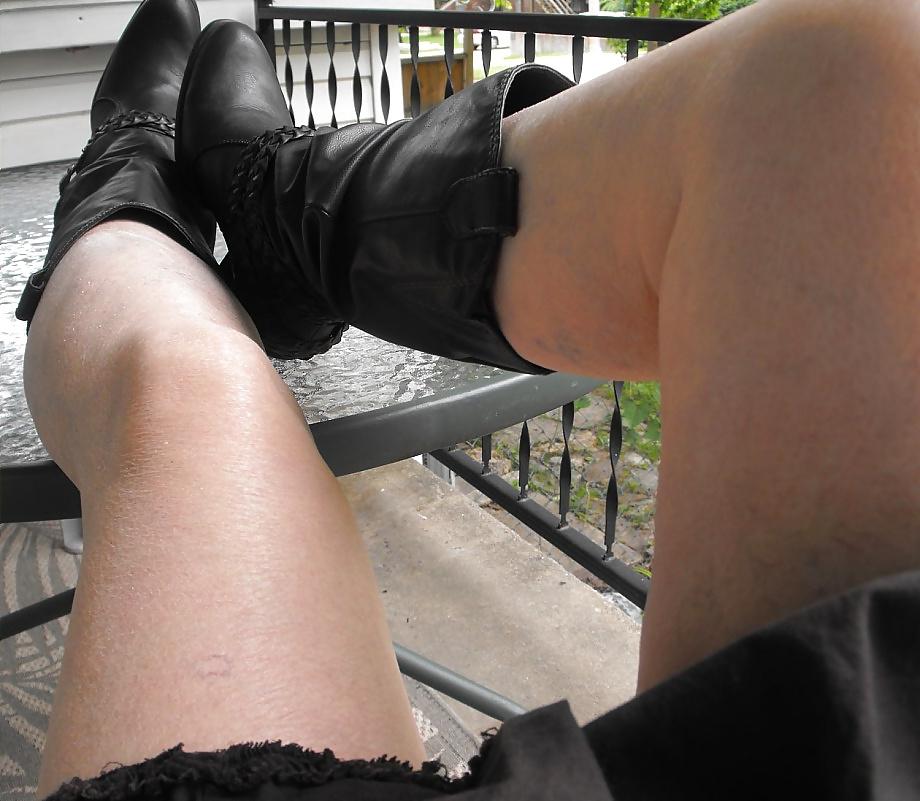 5P American 58yr old Friend that loves to show off