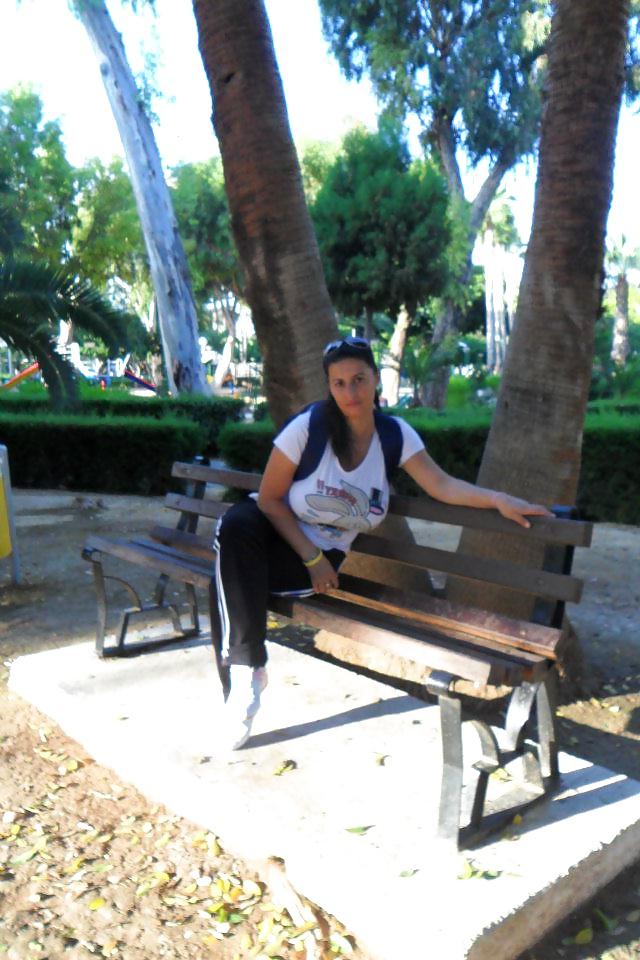 25P Romanian Huge Tits Amateur 24