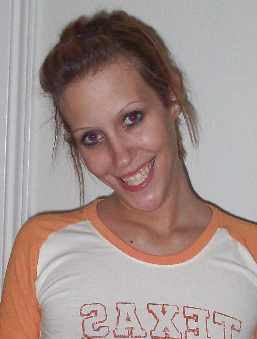 25P Web Slut Amateur Wife 4