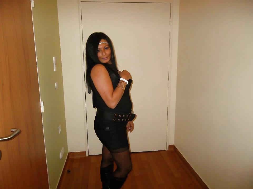 25P Linda la beurette chaude