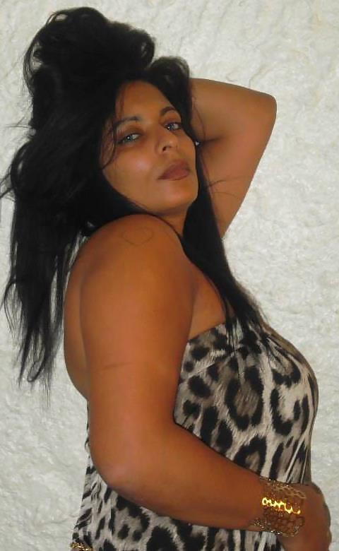 25P Linda la beurette chaude