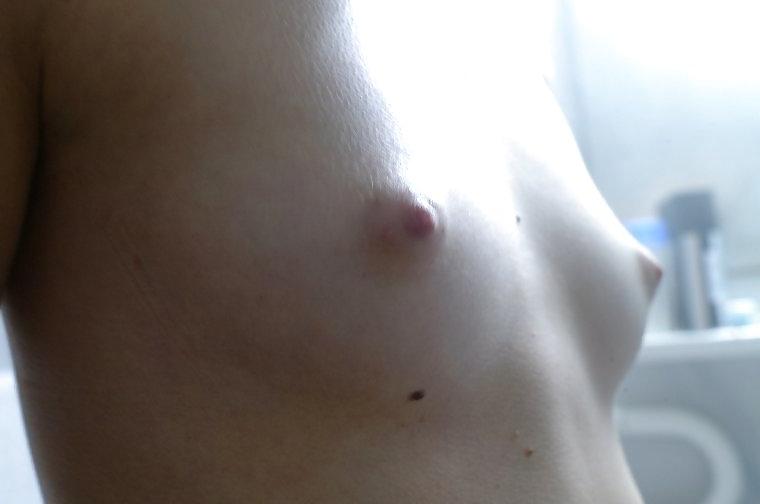 9P I love small tits!