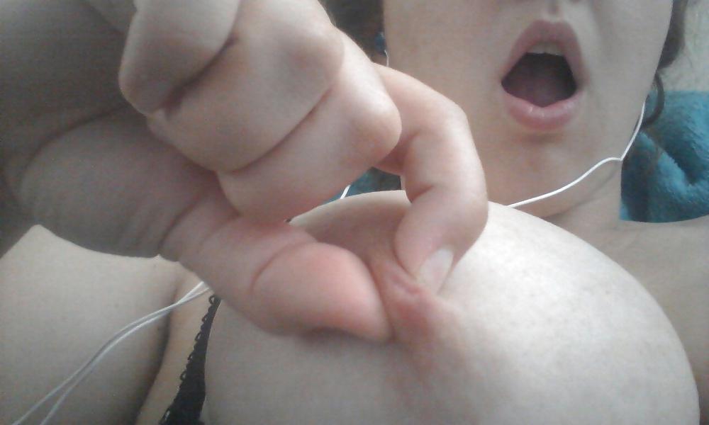 18P PRIVATE PHONE PHOTOS 4 (HER)