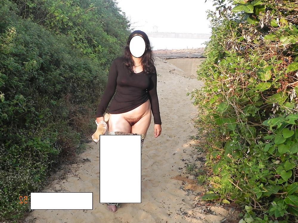 22P Indian Aunty Outdoor Again
