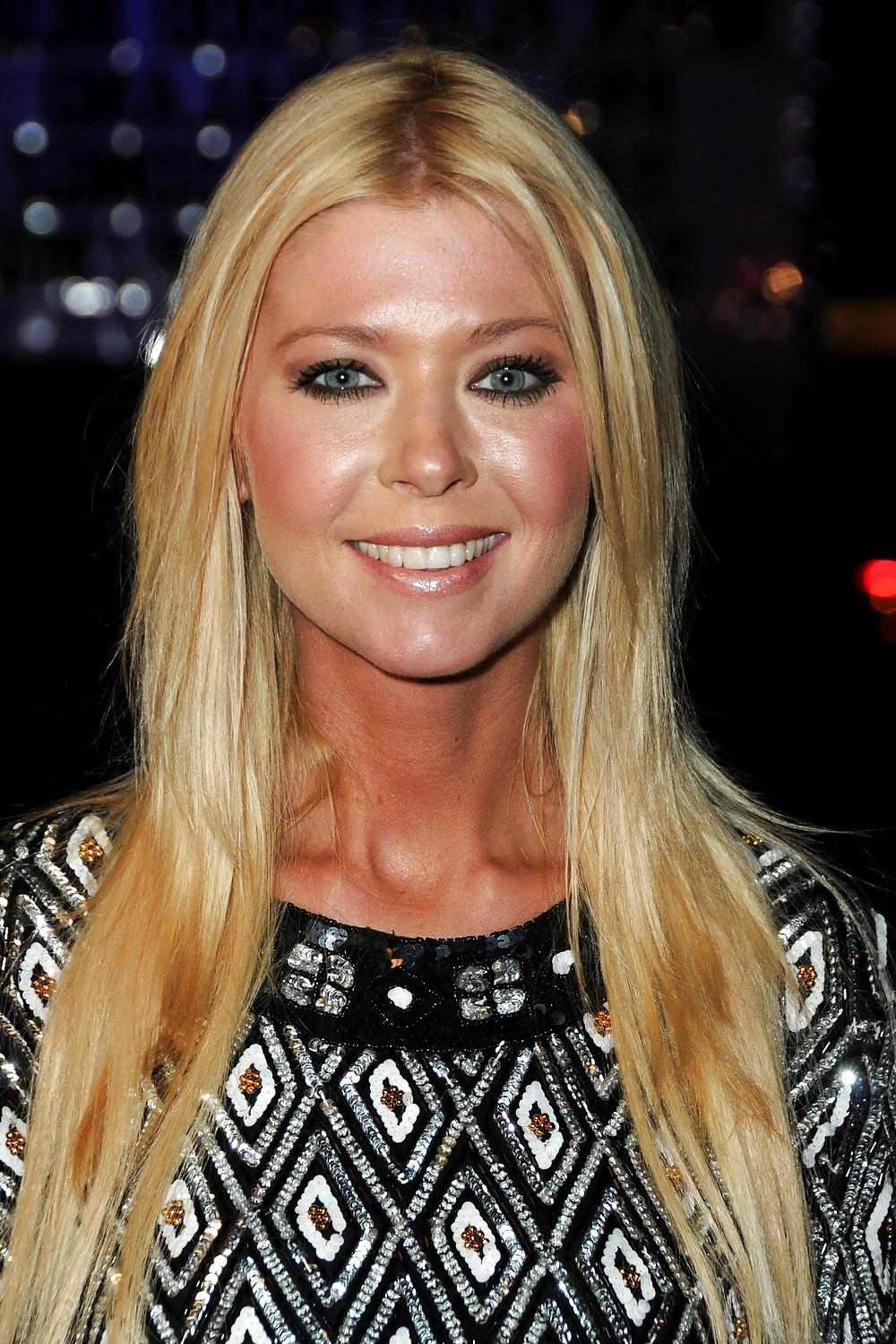 25P Tara Reid (American Creampie)