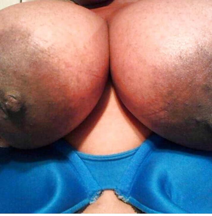 24P Pure amateur tits