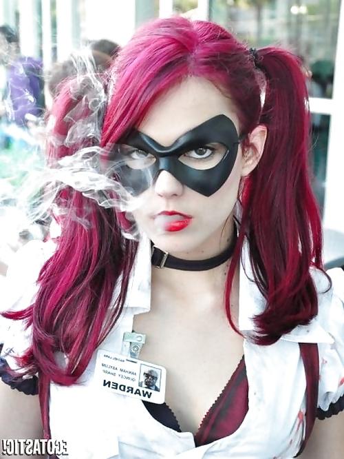 18P More sexy smoking girls