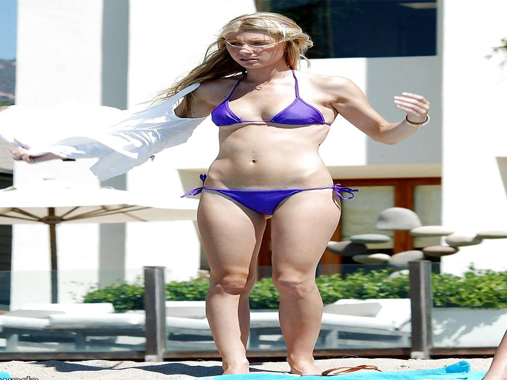11P BIG BOOBS KATIE CAMEL TOE