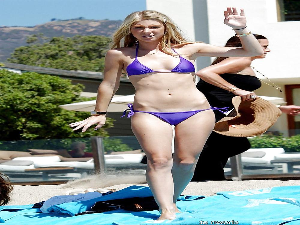 11P BIG BOOBS KATIE CAMEL TOE