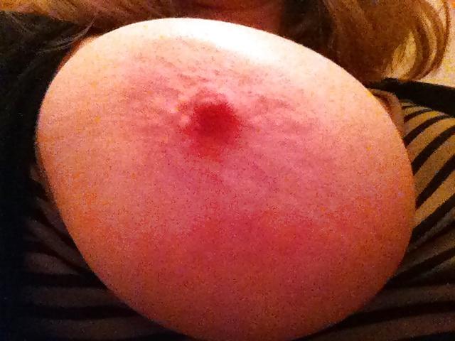 19P A mix of my girlfriends big naturals tits and big ass