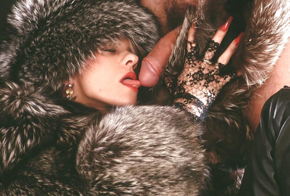 25P Vanessa's best blowjobs in furs