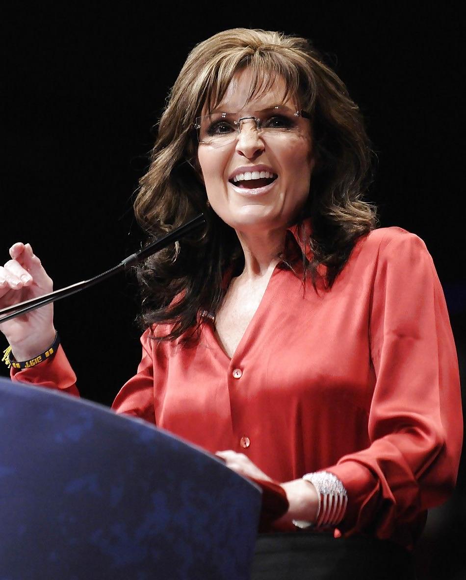 25P Love masturbating to conservative Sarah Palin