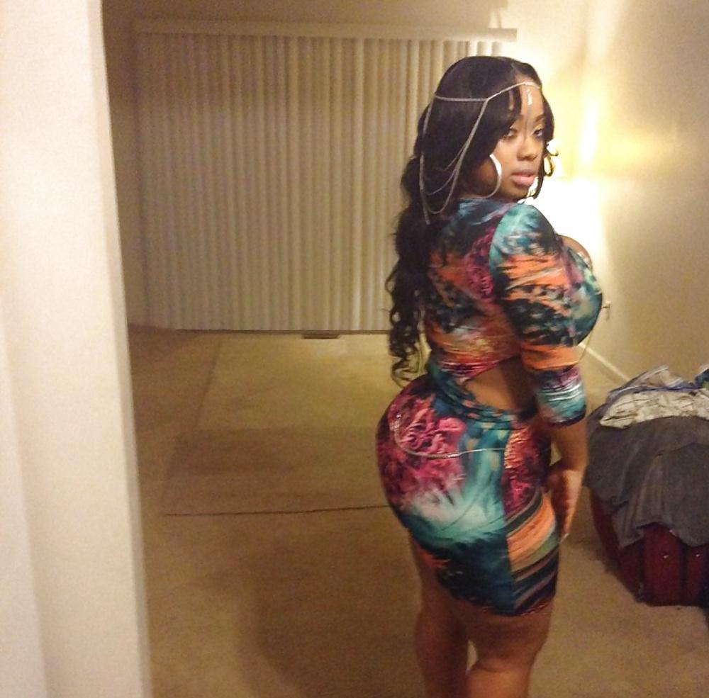 25P AMATÜRE GROSSE TITTEN BOOTY-BILDER 3