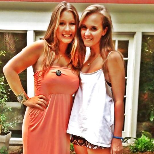25P Facebook teen babes 17 sorority girls & bikinis