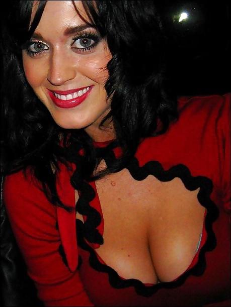 25P Katy Perry's Boobs