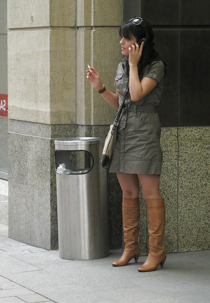 15P Smoking in Heels 