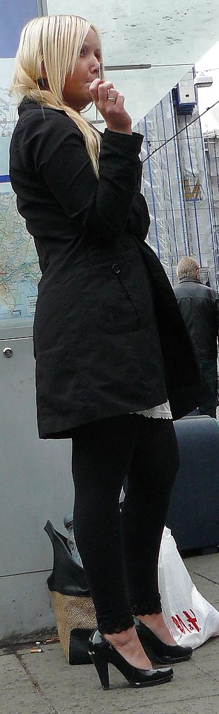 15P Smoking in Heels 