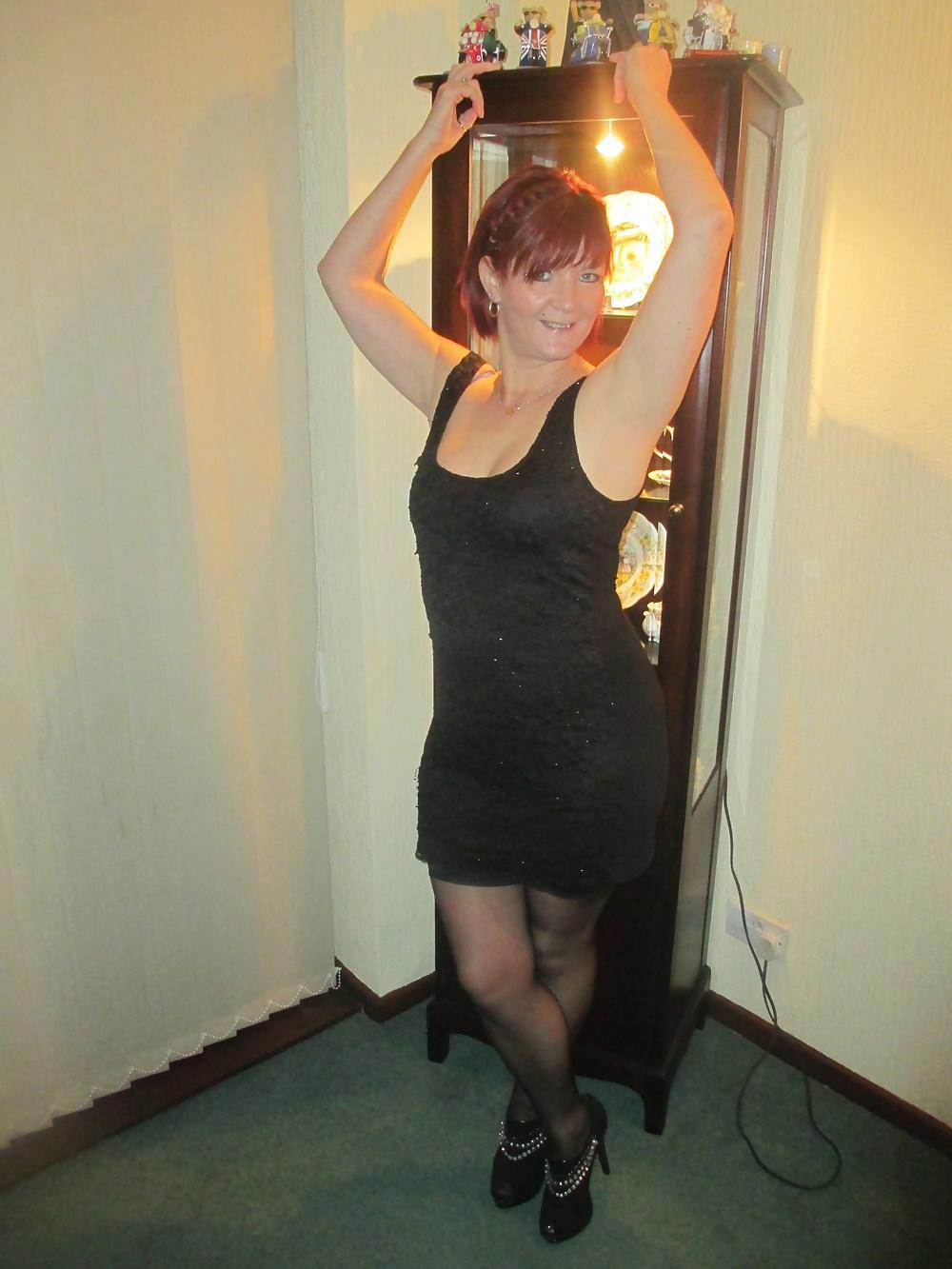 25P Lincs lou milf,dressed and undressed
