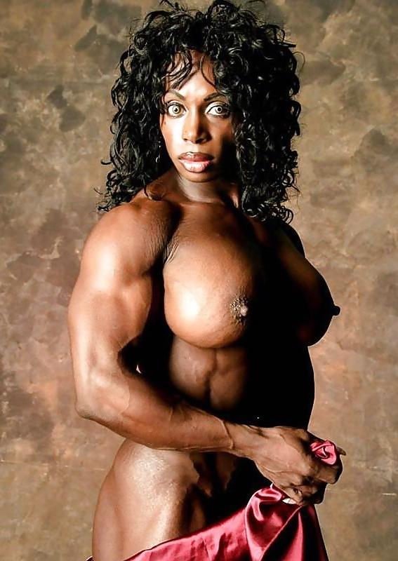 25P Muscle Mania Strong Naked Babes