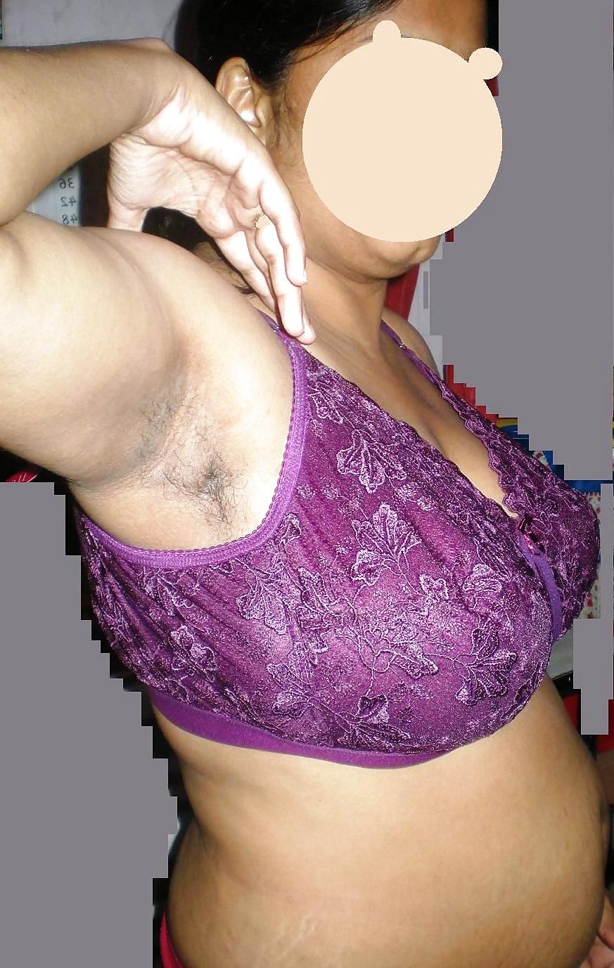 25P Indian Aunty Show 14