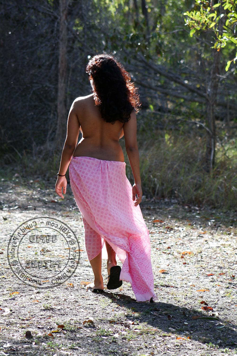 25P Indian Aunty Show 14