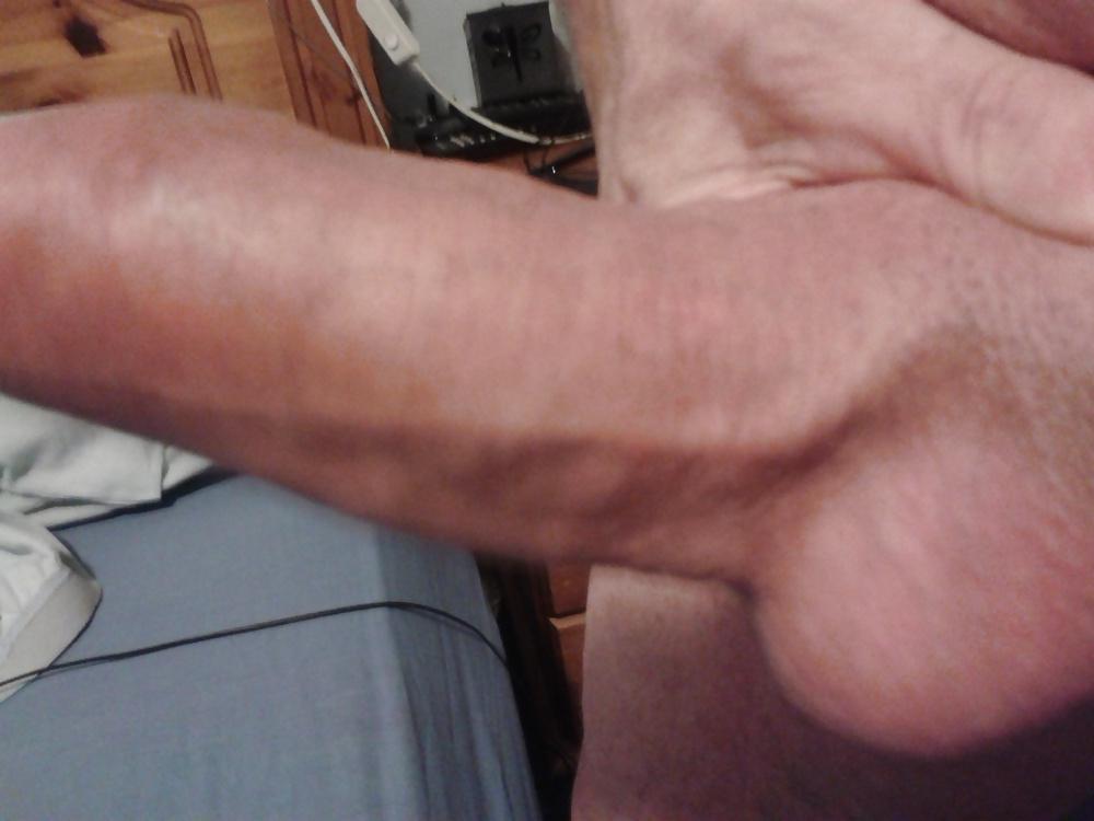 10P PRIVATE PHONE PHOTOS (HIM =ME )
