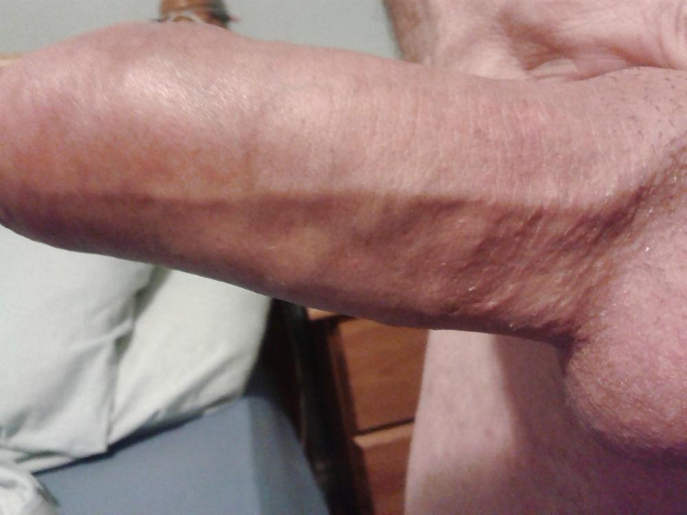 10P PRIVATE PHONE PHOTOS (HIM =ME )