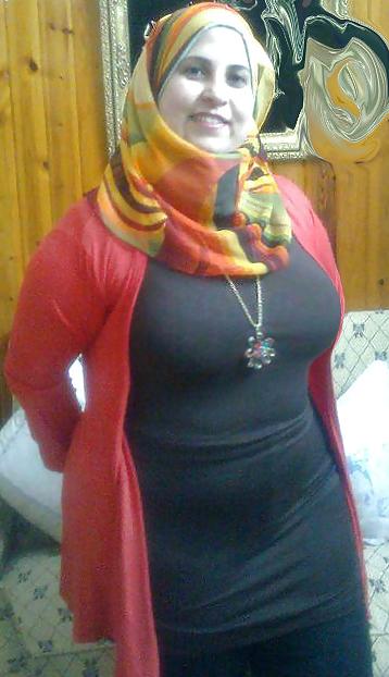 20P Egyptian Big Tits Girls of Alexandria 10 : The Milfs 