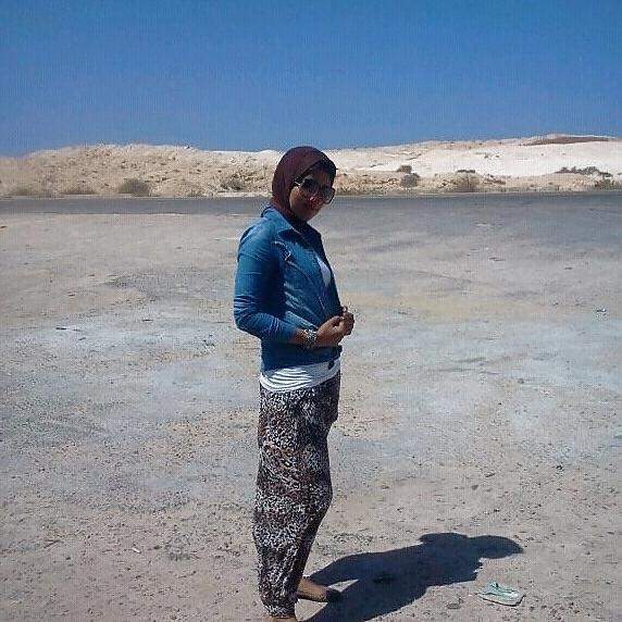 20P Egyptian Big Tits Girls of Alexandria 10 : The Milfs 