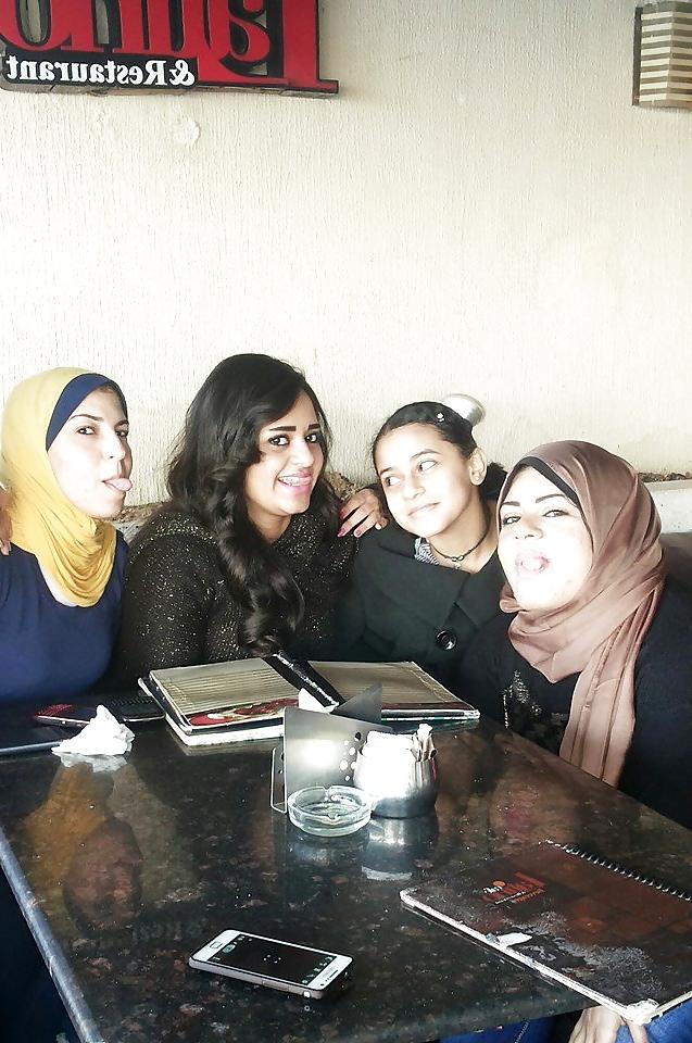 20P Egyptian Big Tits Girls of Alexandria 10 : The Milfs 