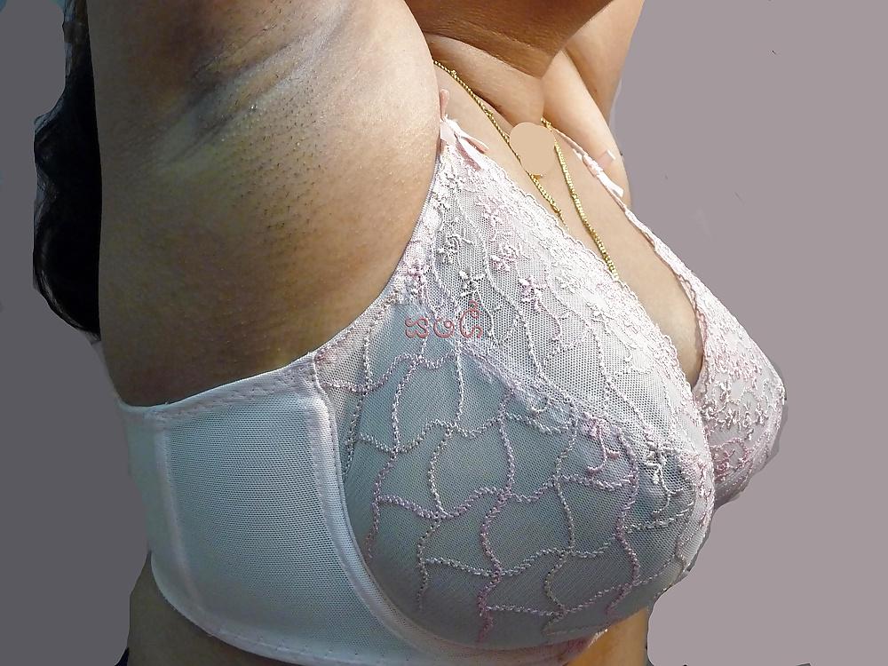 21P Indische Tantenshow 21