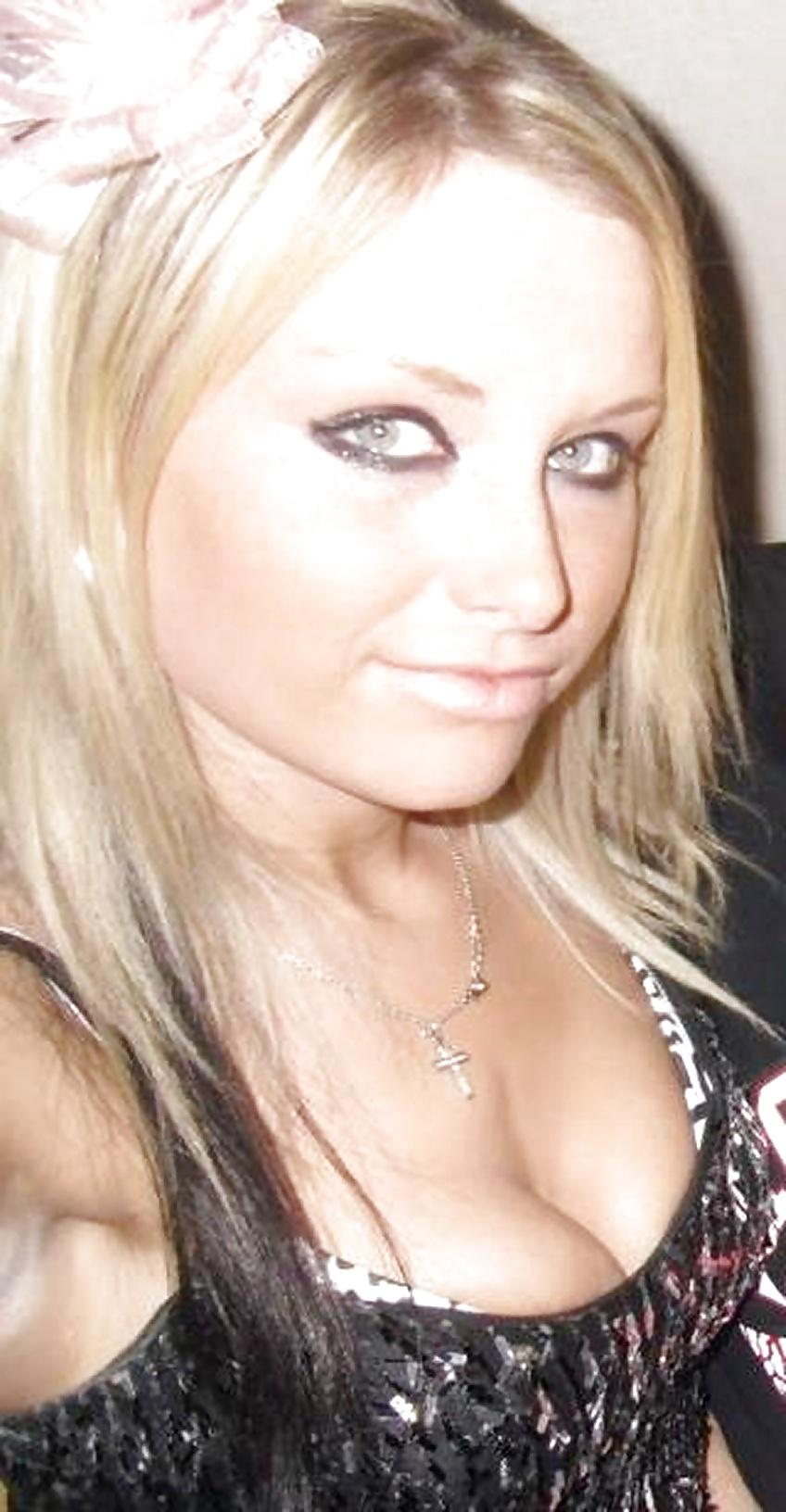 25P An american girl called Danielle D.