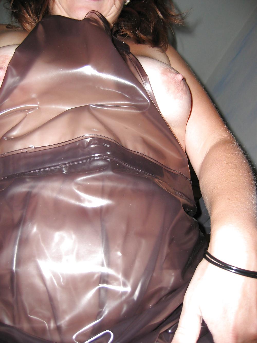 21P MILF full in PVC