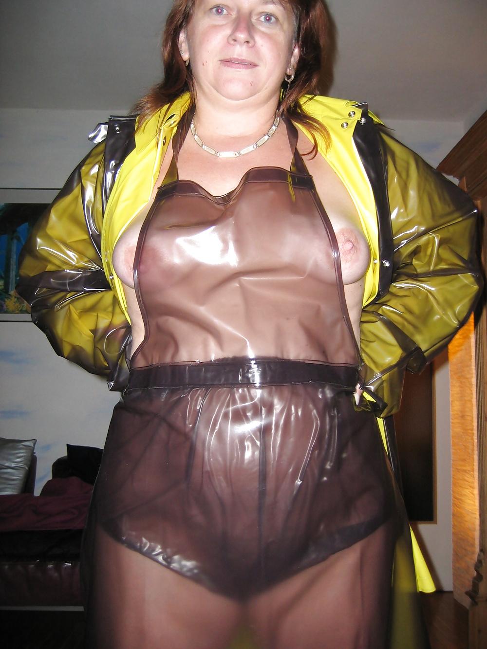 21P MILF full in PVC