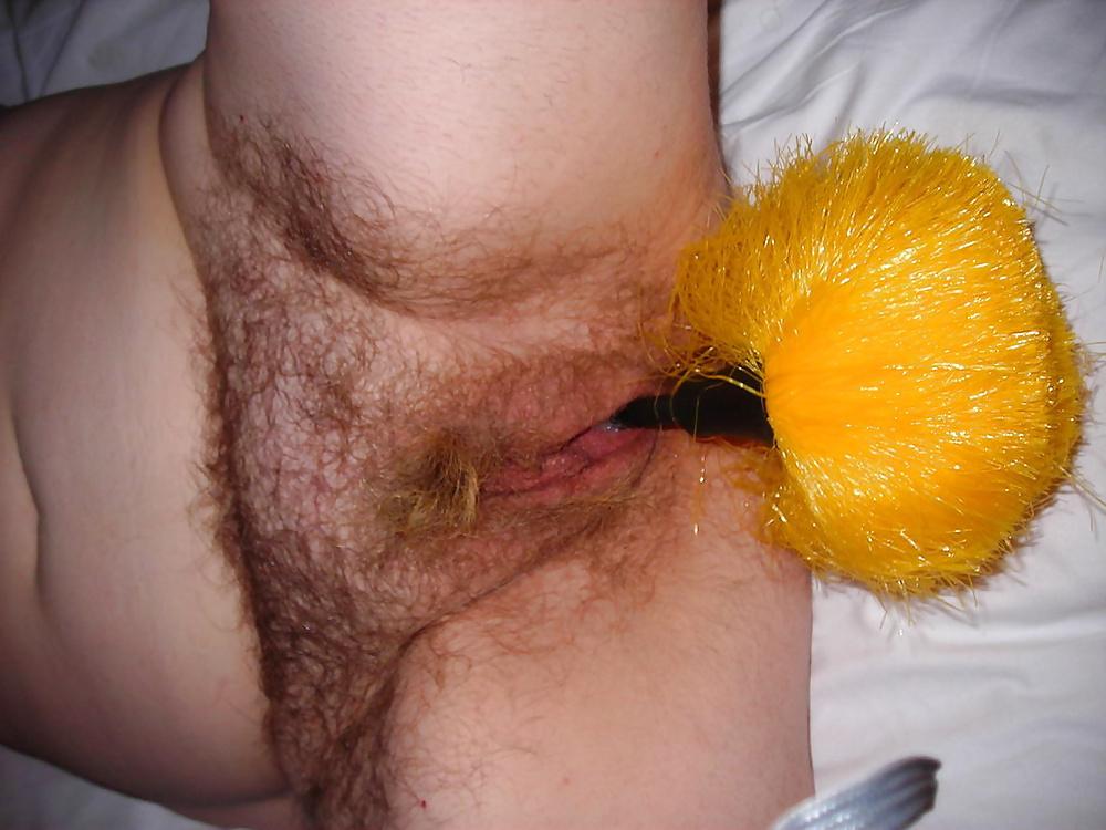 25P Really Hairy Friend Shows Her Pussy