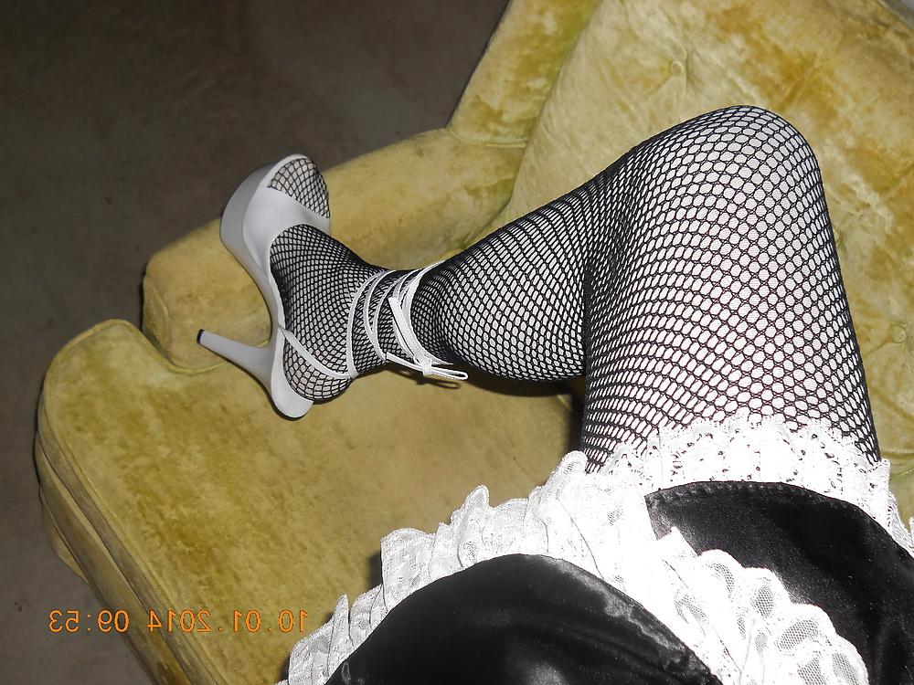 5P Sissy maid