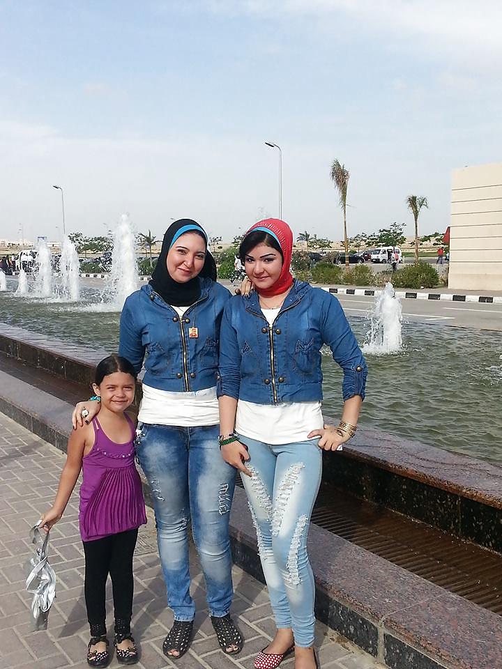 25P Egyptian Big Tits Girls of Alexandria 