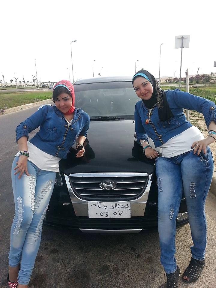 25P Egyptian Big Tits Girls of Alexandria 