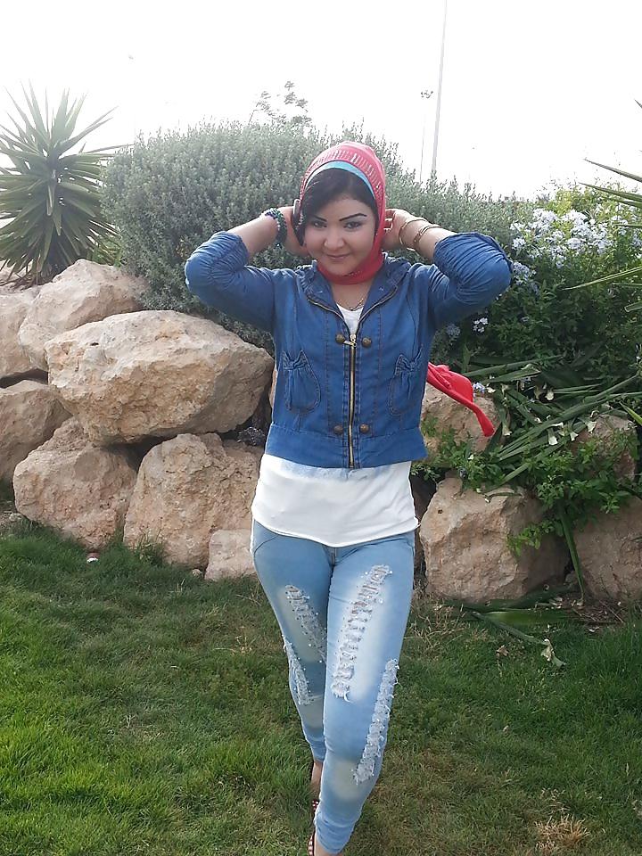 25P Egyptian Big Tits Girls of Alexandria 