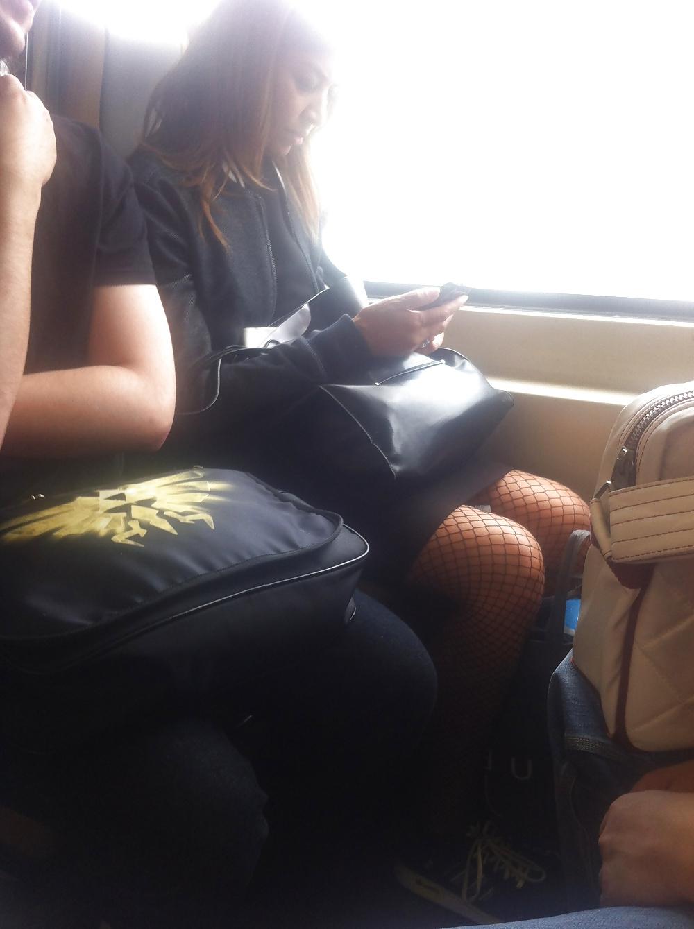 13P Beurette milf dans le metro