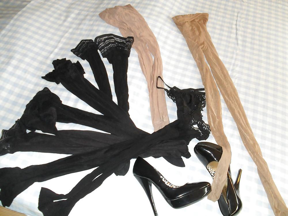 4P Nylon Stockings and Pantyhoses from a slutty Friend 