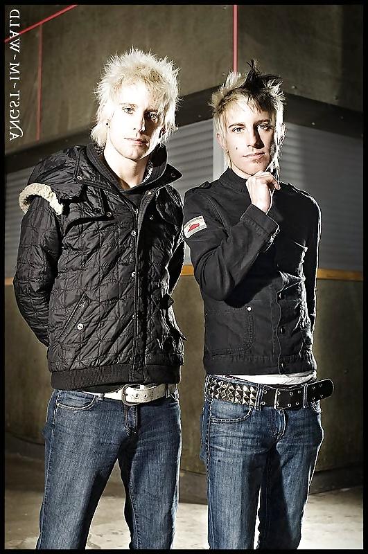 25P Gay,Born Together. And Love Together