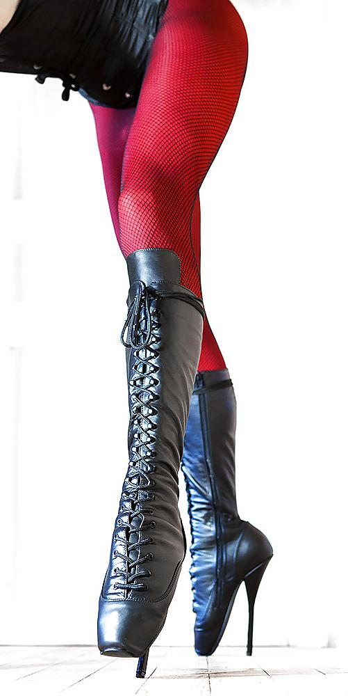 11P Fetish Ballet Boots and fishnet stockings
