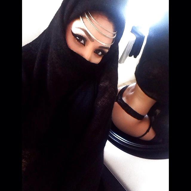 25P Beurette arab hijab french sexy