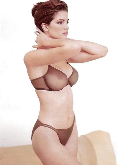 25P Babes in see through bras.4