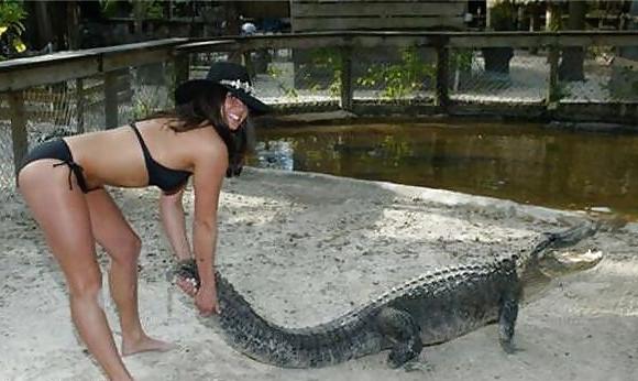 24P Girls caught doing funny things