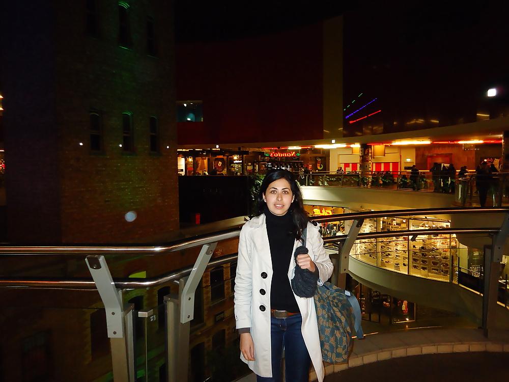 22P Arab Girl for Comment! - Beurette a commenter!