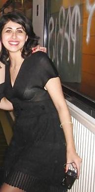 22P Arab Girl for Comment! - Beurette a commenter!