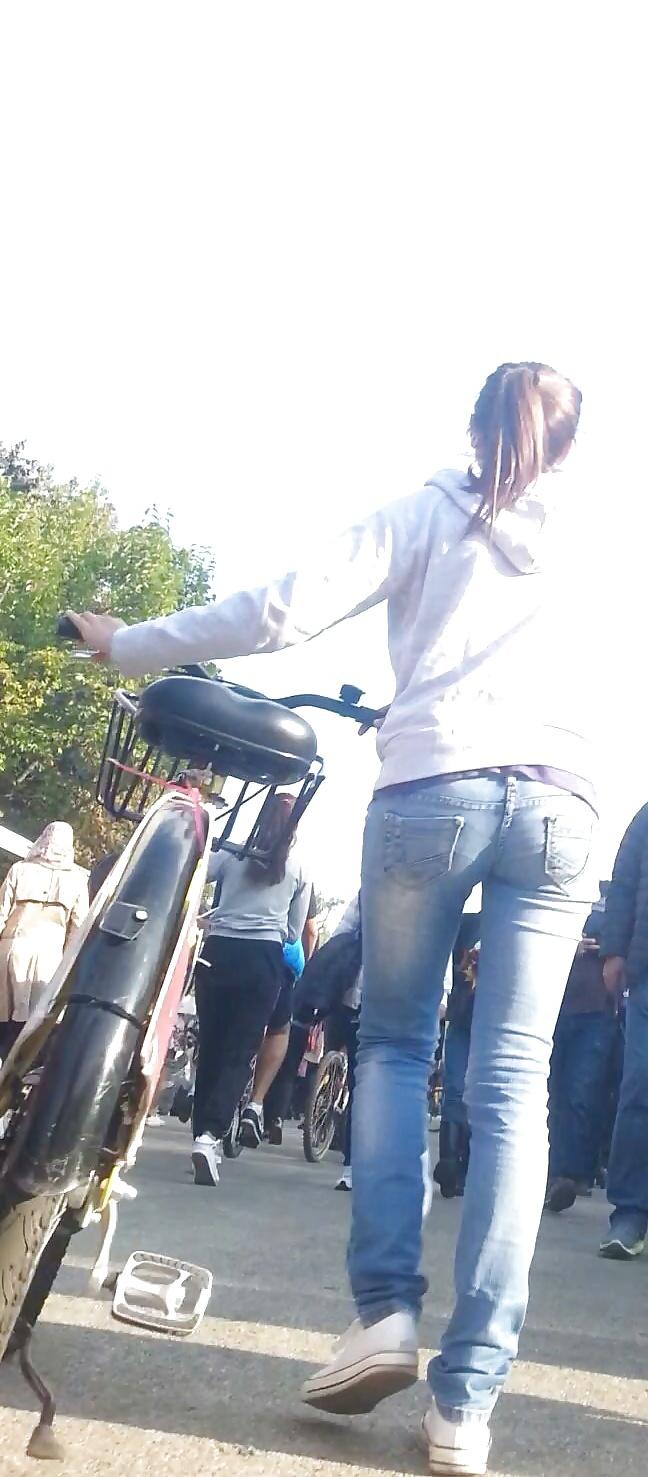23P Spy sexy women in bicycle romanian
