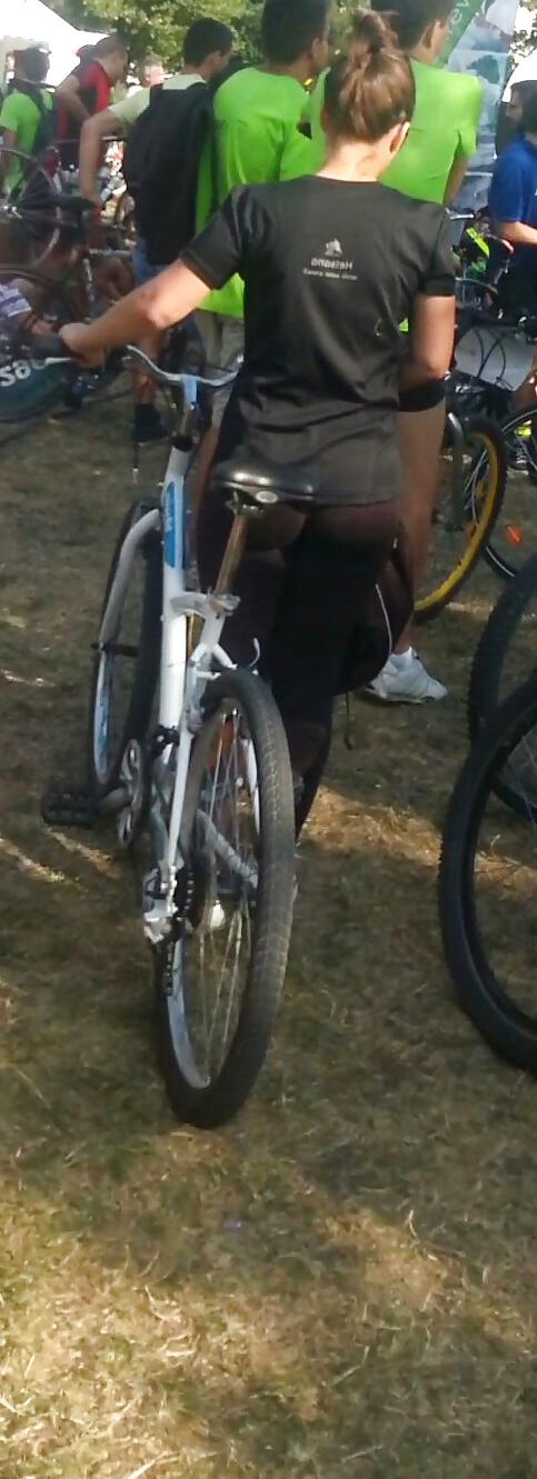 23P Spy sexy women in bicycle romanian